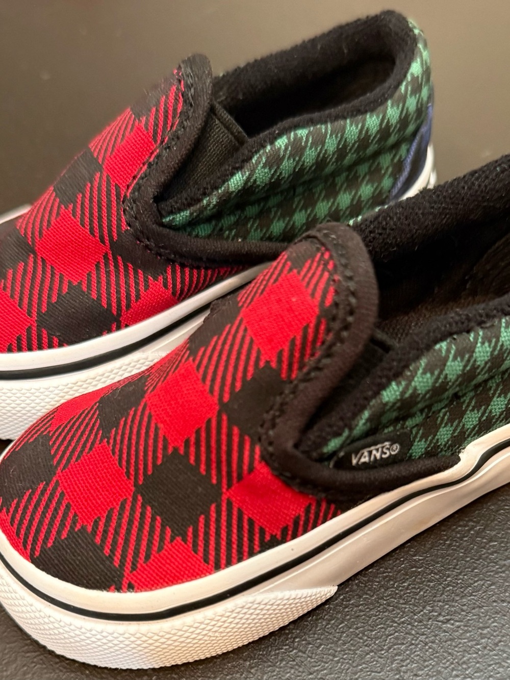 Vans Kids Slip-On Plaid Sneakers - Red & Green